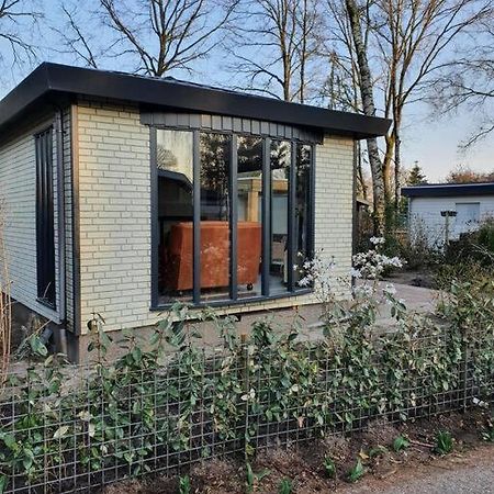 Cozy Chalet For 4 Veluwe Putten Exterior photo